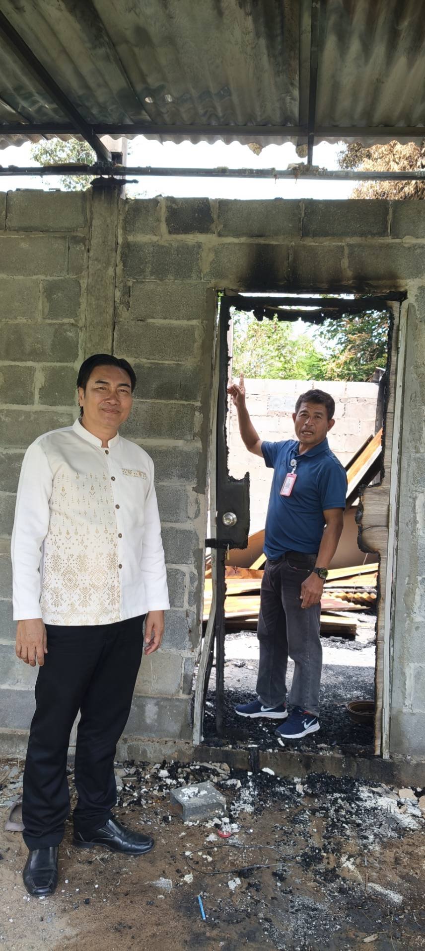 ลงพื้นที่สำรวจความเสียหายผู้ประสบภัยเหตุอัคคีภัย รายนางอนงค์ ภูตะเวช บ้านหนองแฝก หมู่ที่ 8 ตำบลสร้างนกทา อำเภอเมืองอำนาจเจริญ จังหวัดอำนาจเจริญ 